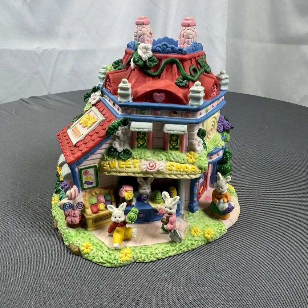 Vintage Ceramic Easter/Bunny‎ Sweet Shop